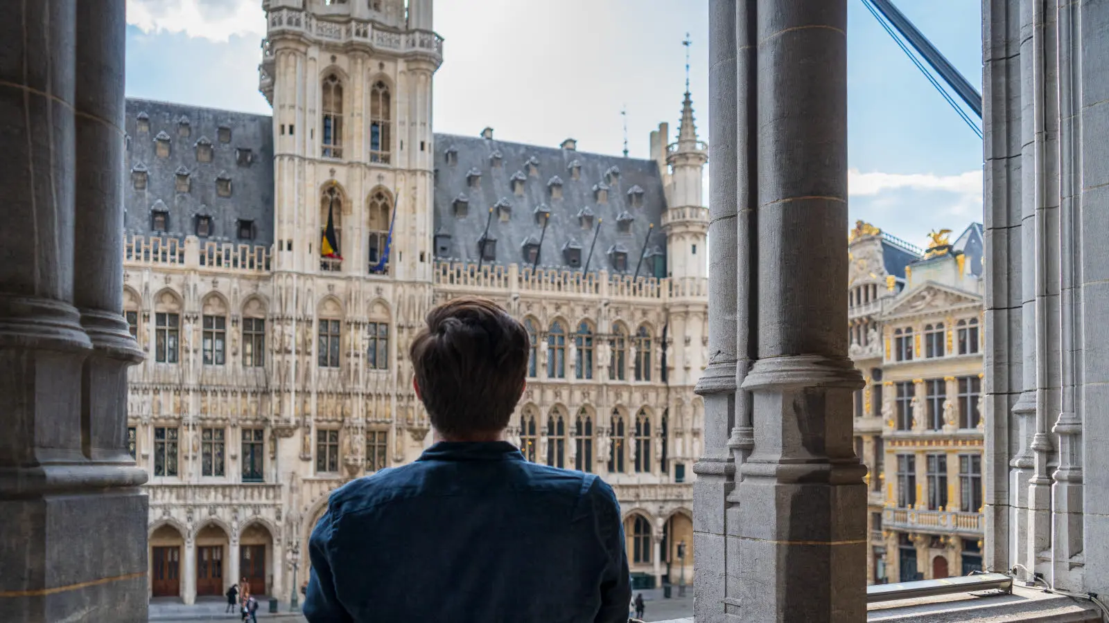Hest og kjerre på Grand Place i Brussel