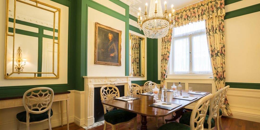 Møterom med plass til 15 personer