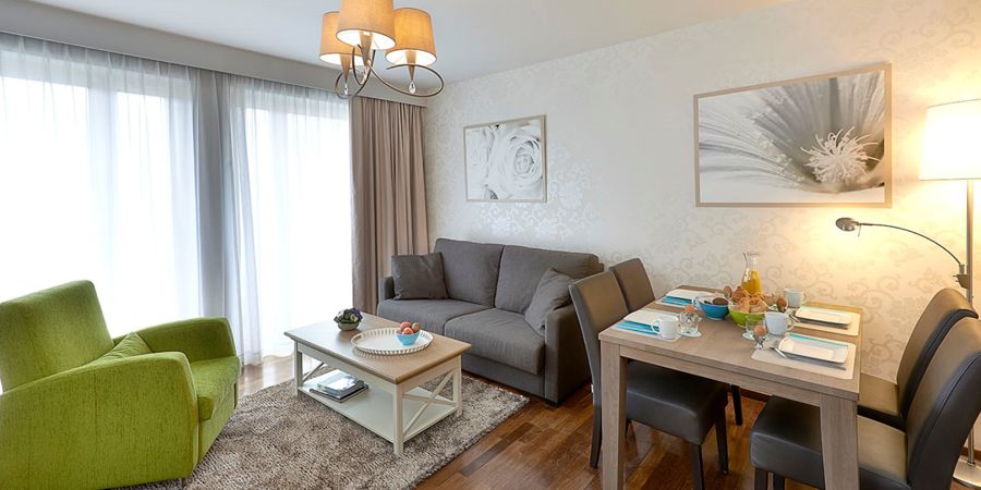 Soverommet i en av de elegante leilighetene i Thon Residence Parnasse