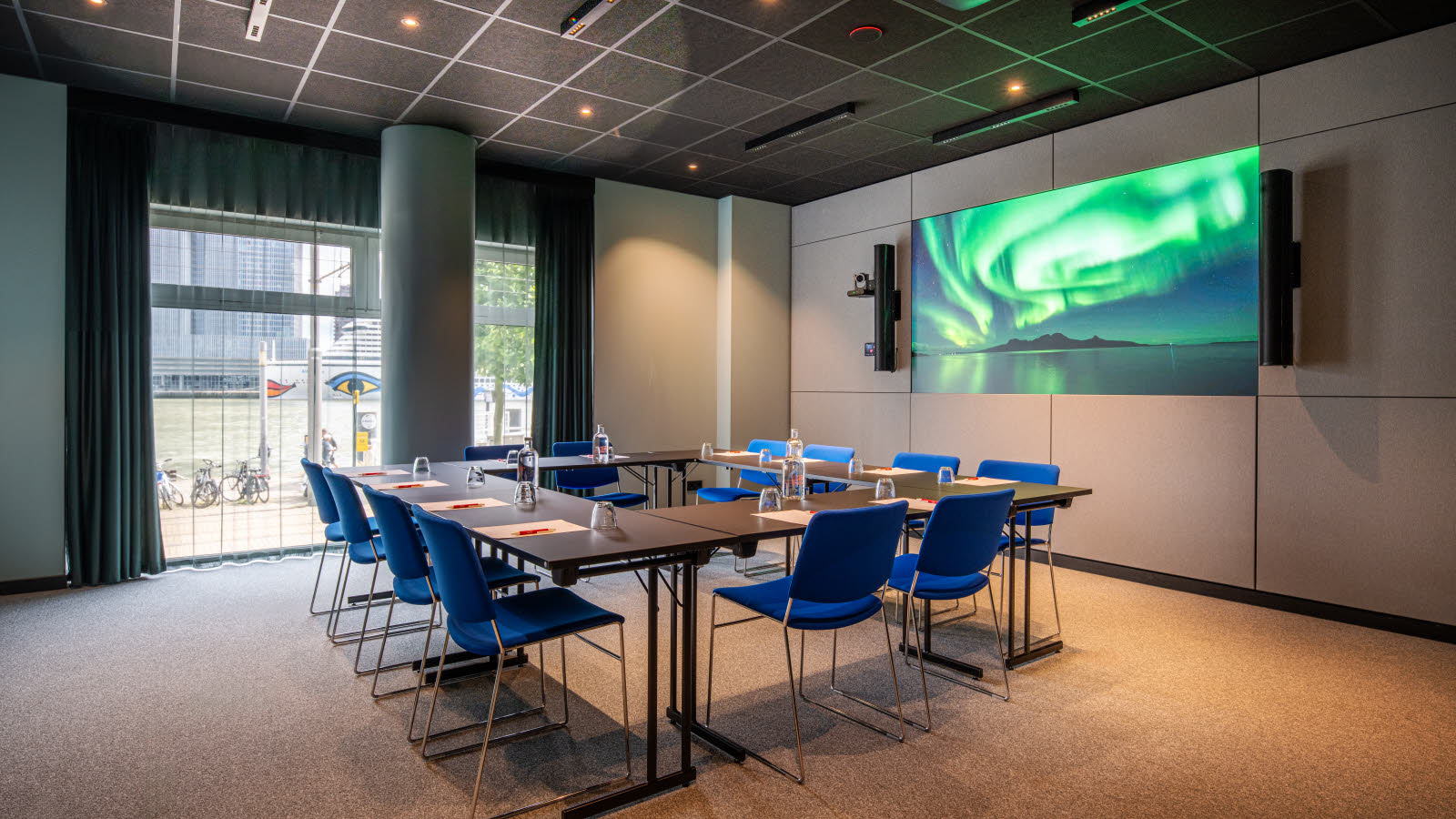 konferanserom bakboardroom