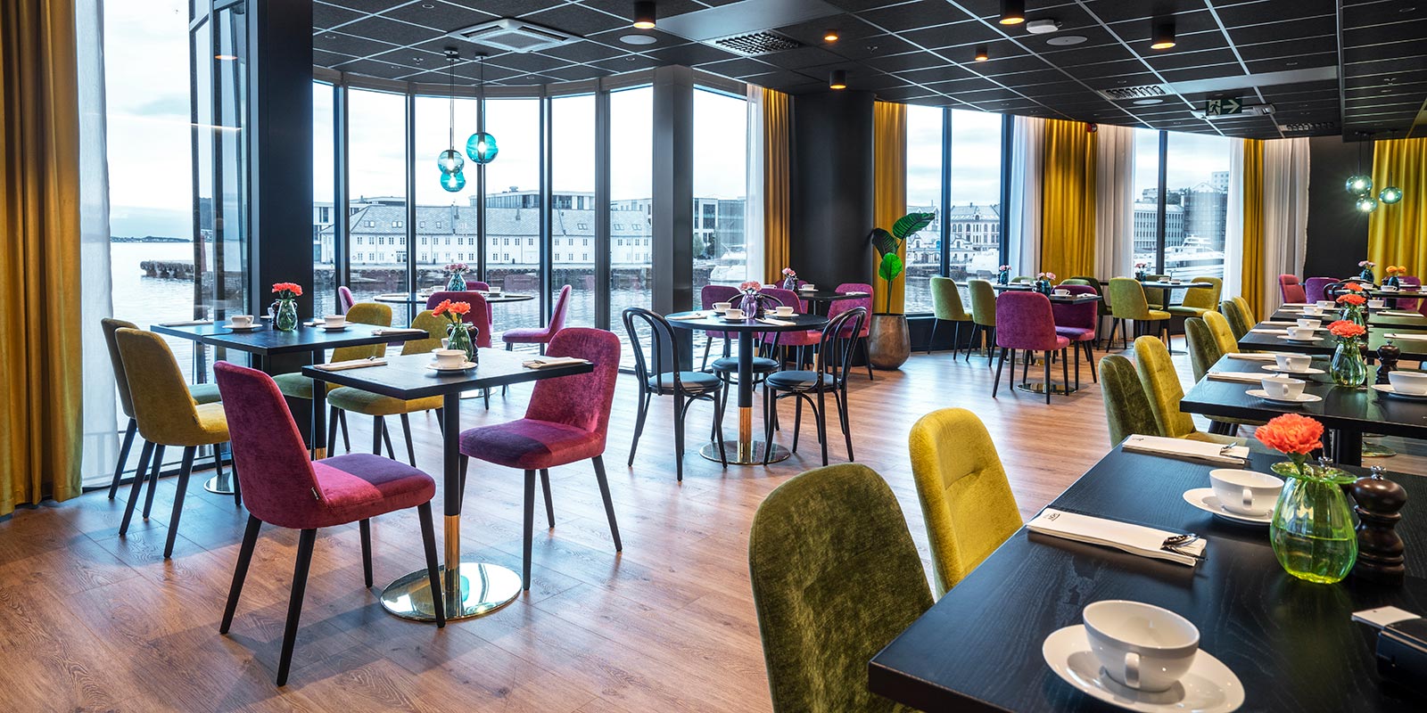 Lokalene til Brasseriet er romslige og lyse med moderne innredning