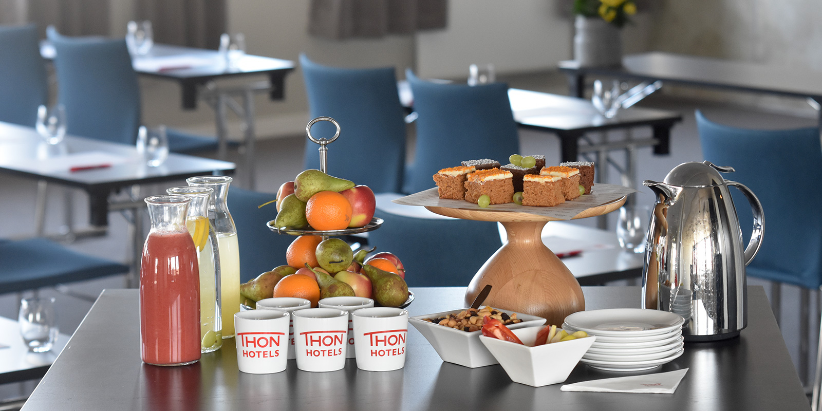 Pauseservering i møterom på Hotel Andrikken