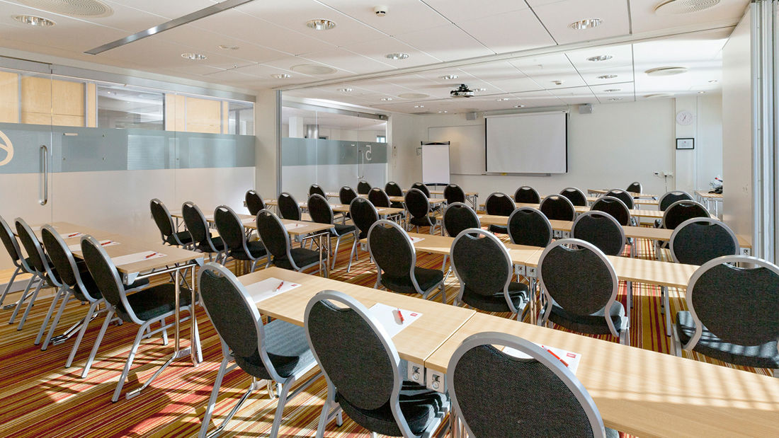 Konferanselokale med plass til 100 personer