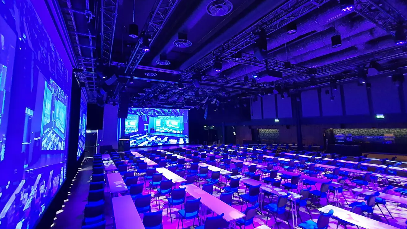 Lyssetting på konferansesalen til Thon Hotel Harstad