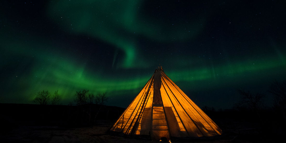 Lavvo i nordlys. Foto: Johan Mathis Gaup Lavvo i nordslys. Foto:Johan Mathis Gaup
