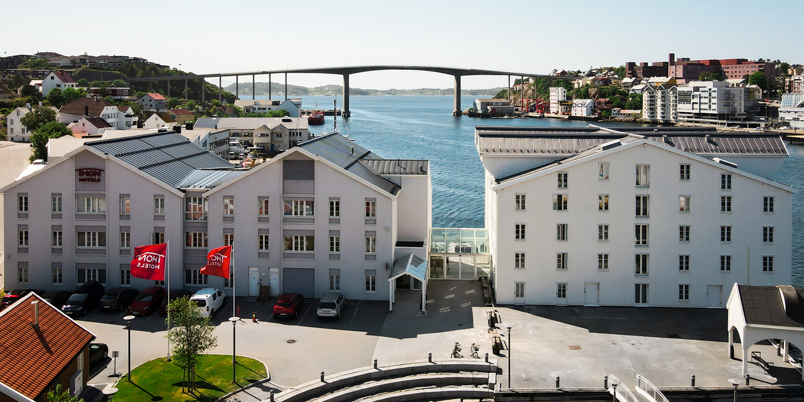 Bryggekanten utenfor Thon Hotel Kristiansund