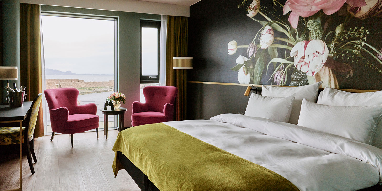 Standard-dobbel-room-Thon-Hotel-Svolvaer-Foto-Jarle-Hvidsten-(3).jpg