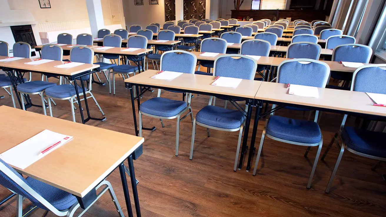 Konferanserommet Peisestua i klasseromoppsett