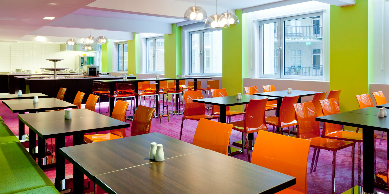 frokostsal boroppstilling, fresht og moderne interi&#xF8;r