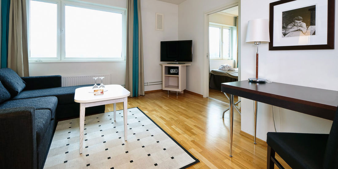 Sofa i businessrom på Thon Hotel Ski