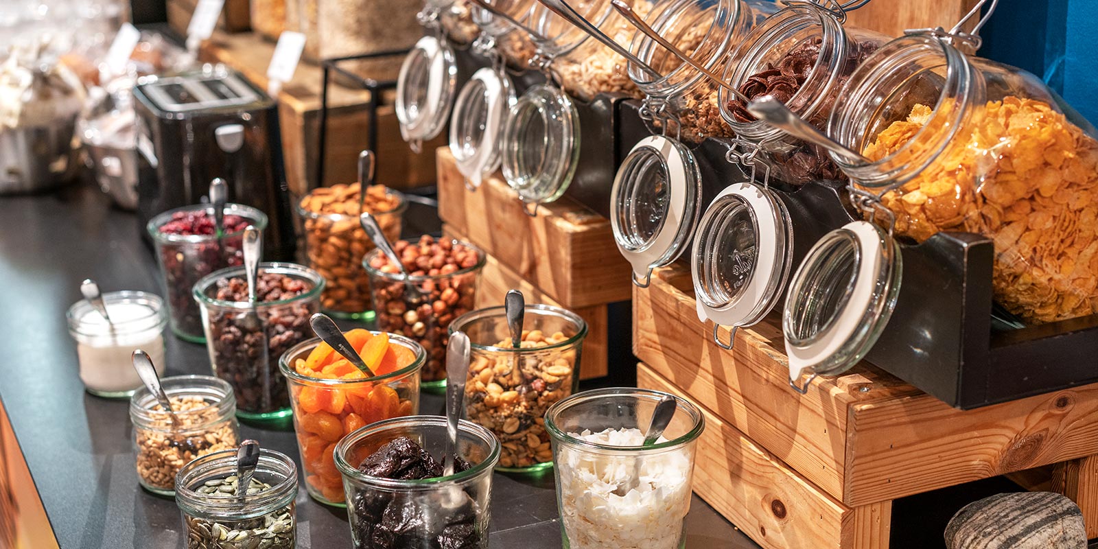 Nærbilde av mat på frokostbuffeten til Stavanger Forum Hotel