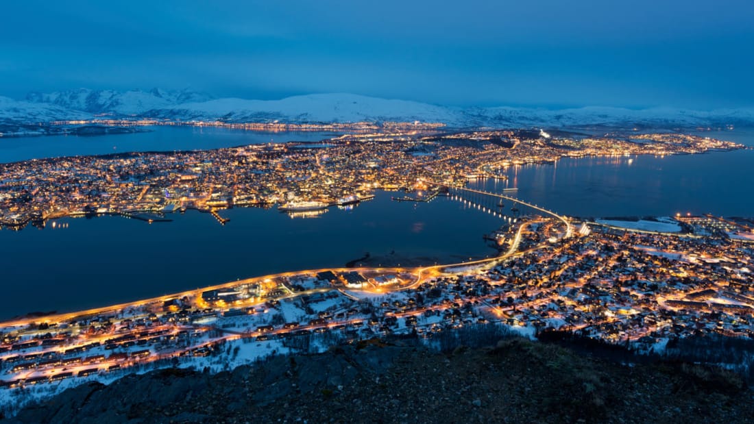 Utsikt over Tromsø på vinterstid