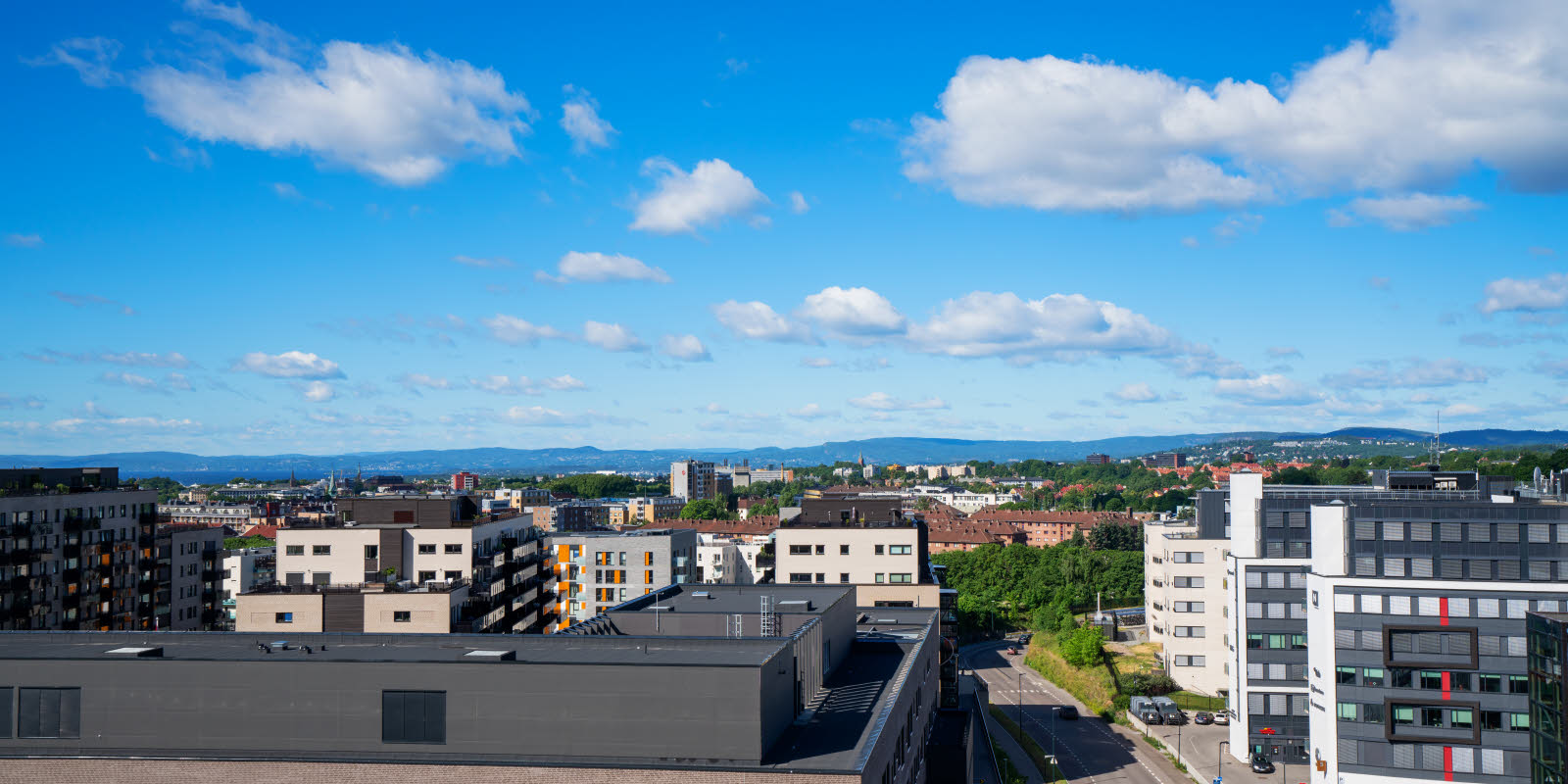 Utsikt over Oslo fra taket på Thon Hotel Storo