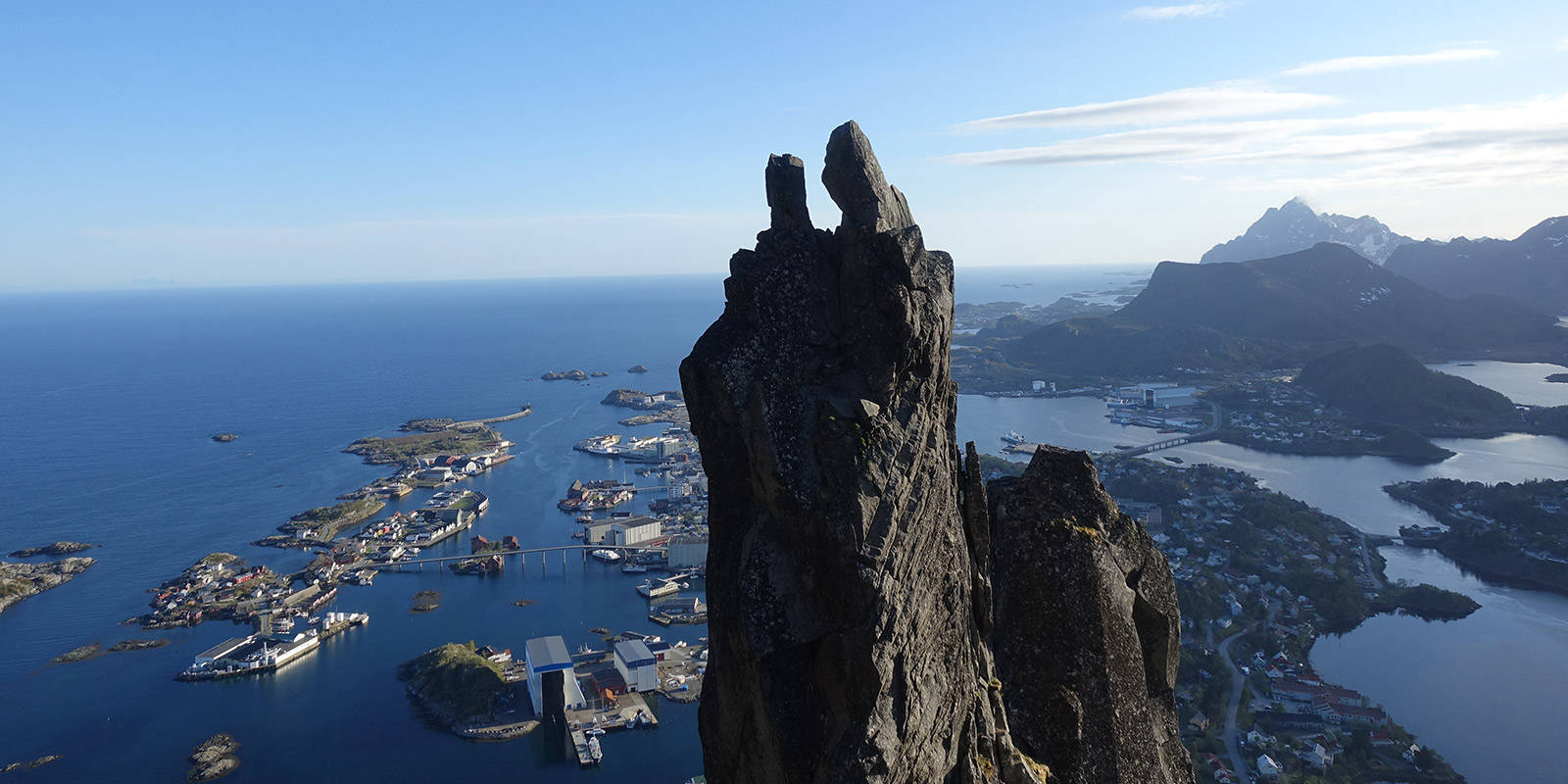Toppen av Svolv&#xE6;rgeita i Svolv&#xE6;r i Lofoten