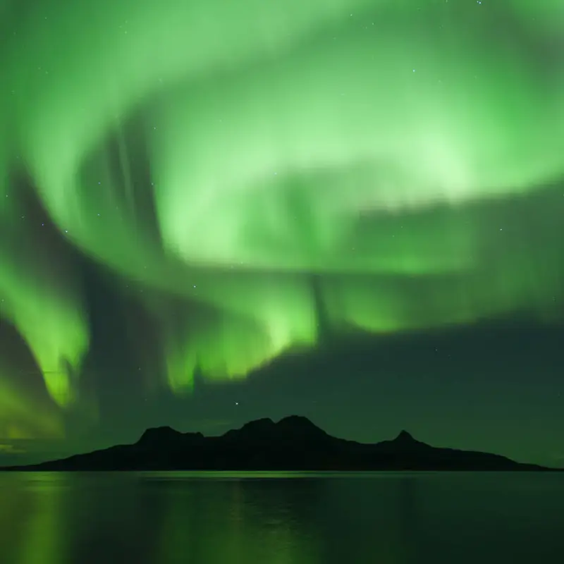 Nordlyset over Bodø sentrum