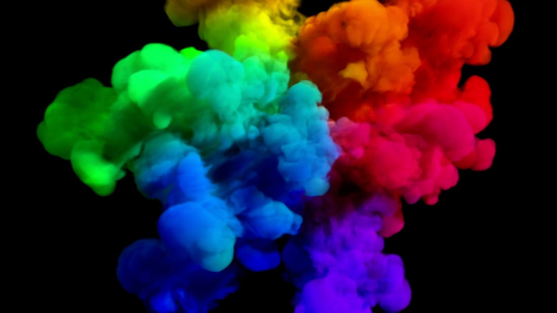 Eksplosjon av farger i en røyksky