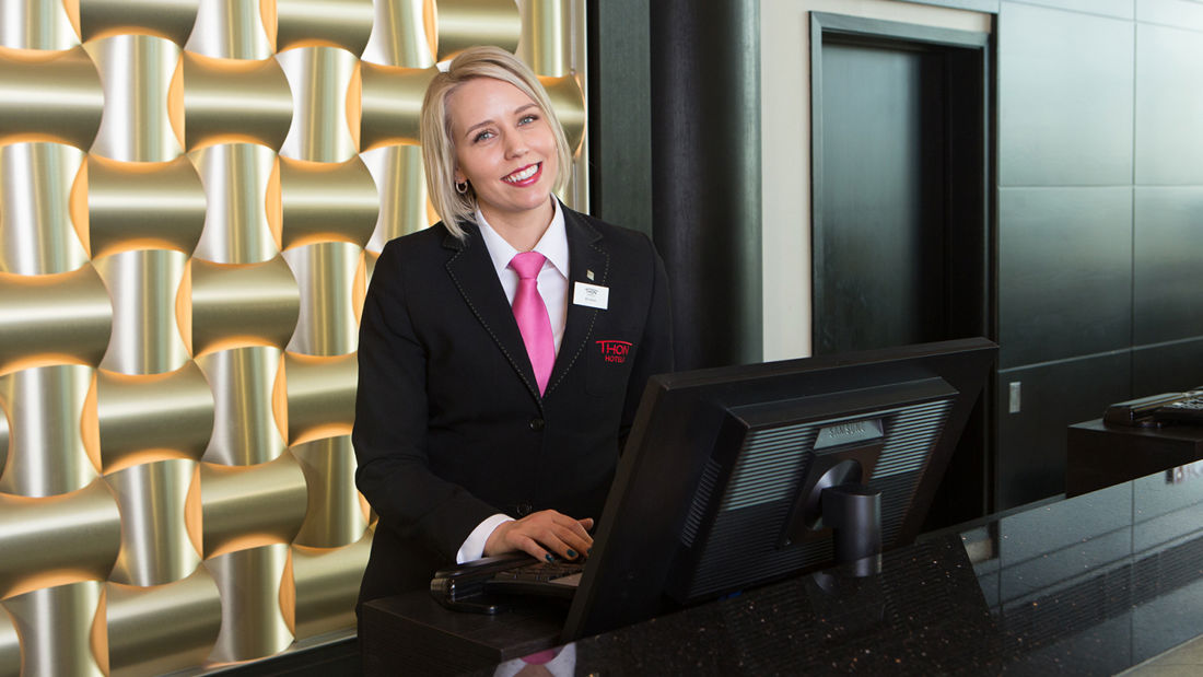 Resepsjonsmedarbeider på Thon Hotels