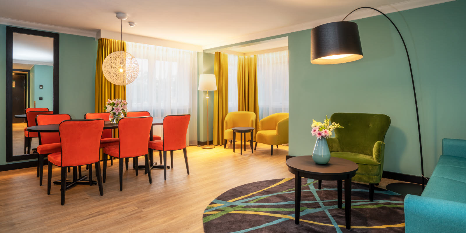 Sitteområdet i suiten på Thon Hotel Maritim