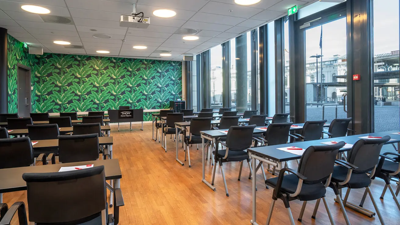 konferanserom la boheme i klasseromoppsett